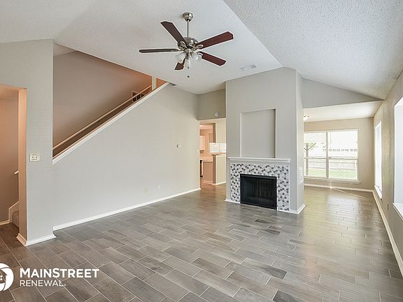 4th image of 6810 Still Lake Dr
