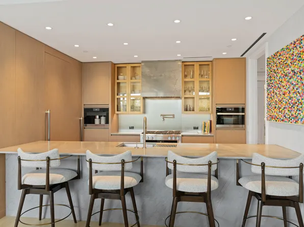 70 Vestry Street image 5 of 13