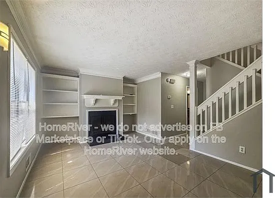 3 bed, 1600 sqft, $1,900 — Photo 2