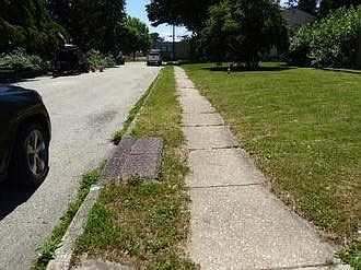 Exterior Neighborhood (street photo)