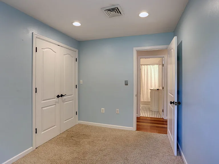 1735 Maple Ave — Photo 19
