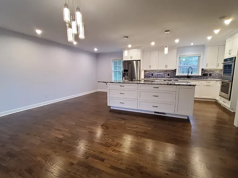 210 Spartan Rd — Photo 4