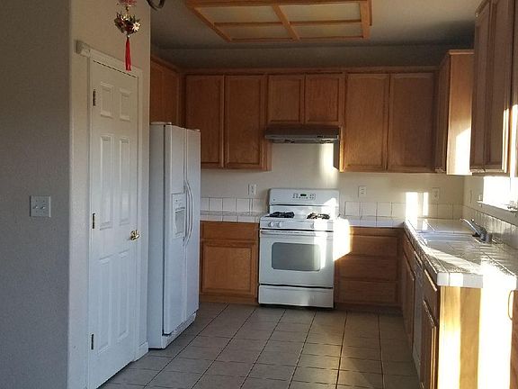 4th image of 7800 52nd Ave