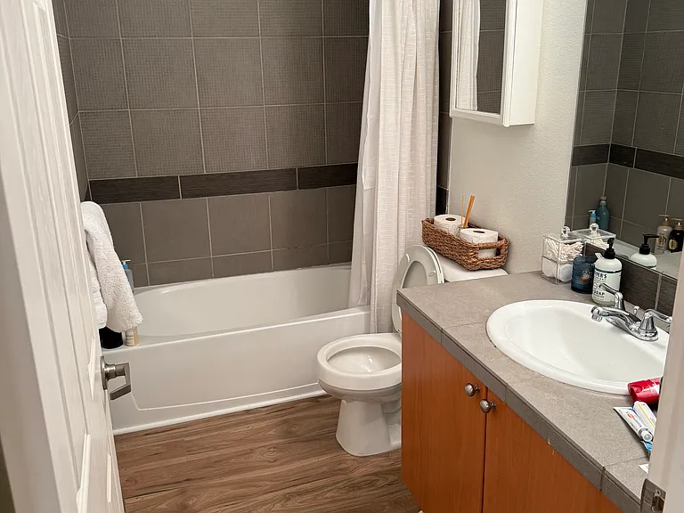 621 5th Ave N #208 — Photo 8