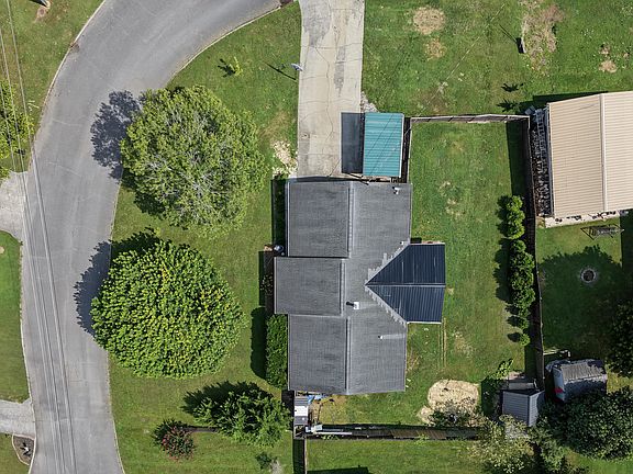 4th image of 6918 Sicilia Ln