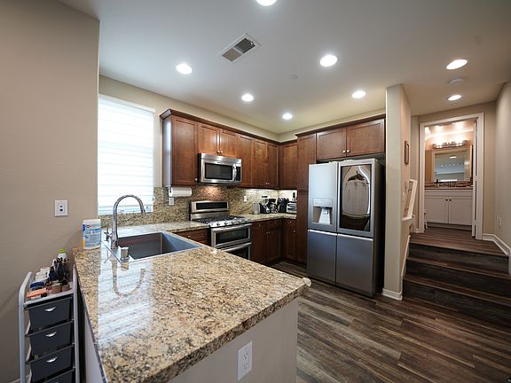 3rd image of 7884 Altana Way