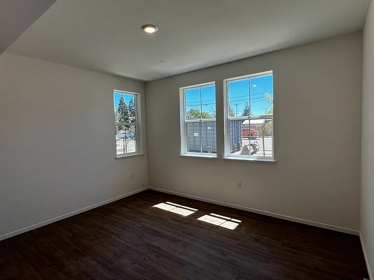 218 Church St #102 — Photo 6