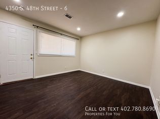4350 S 48th St #6, Lincoln, NE 68516