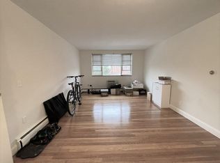 17 Carey Ave APT 2, Watertown, MA 02472