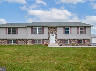 944 Frystown Rd, Fredericksburg, PA 17026