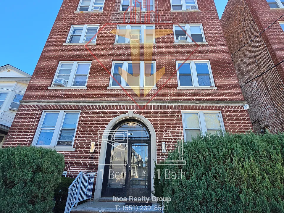 162 Avenue C #D4