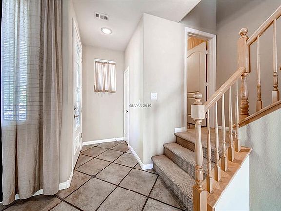 5th image of 65 Wood Cliff Ave