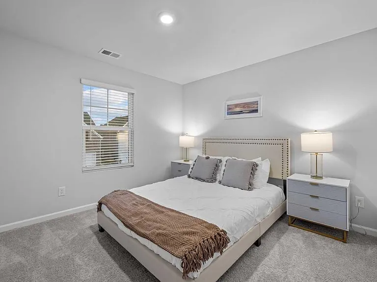 211 Clark Lake Ln — Photo 18