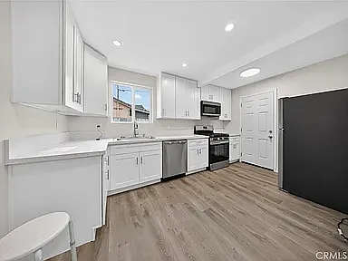 14831 Nordhoff St — Photo 9