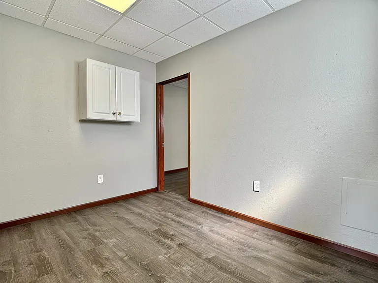 702 E Main St #101 — Photo 4