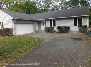 27 Davos Rd, Brick, NJ 08724