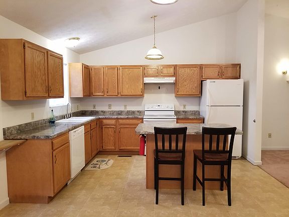5th image of 1438 Estates Dr