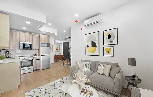 139 Meserole St #2R Photo 1
