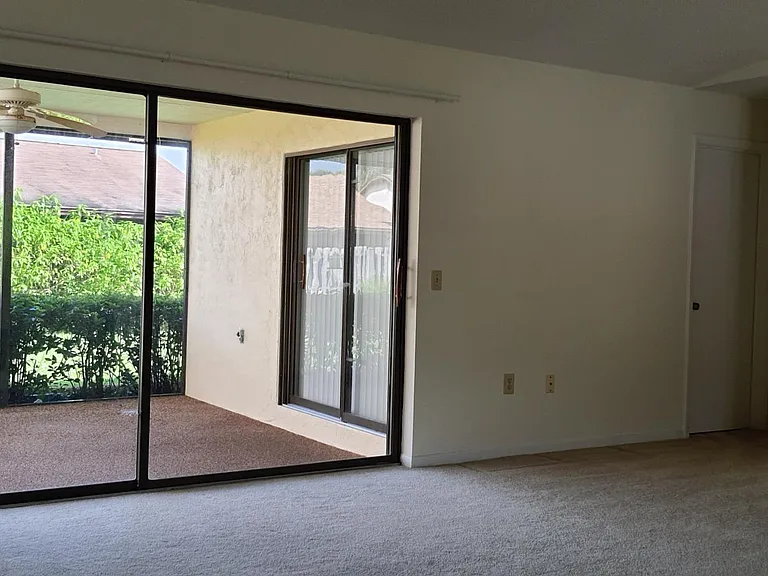 4116 Fishermans Lndg — Photo 2