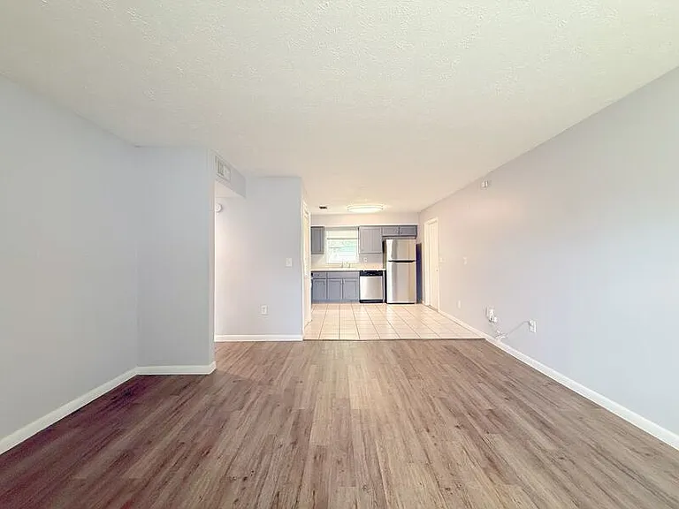 11705 North Dr #B — Photo 10