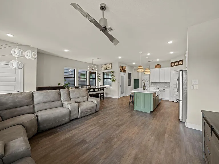 18507 Parkland Square Pl — Photo 5
