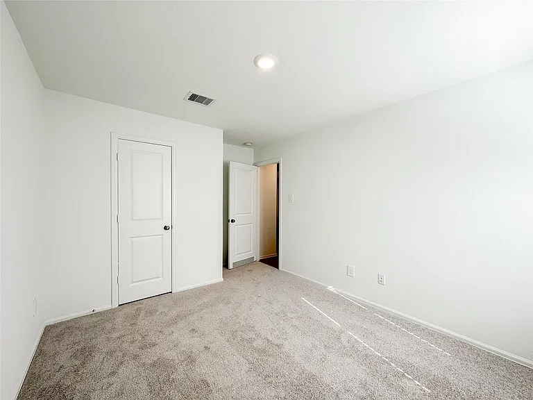 1444 Las Cuevas Dr — Photo 17