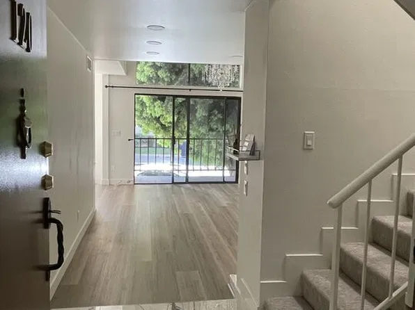 323 N Jackson St APT 120, Glendale, CA 91206