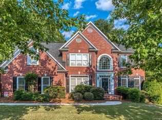 8606 Briar Oak Ct, Charlotte, NC 28226