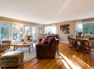 8410 SW Cashmur Ln, Portland, OR 97225