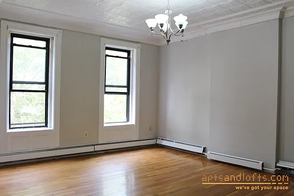 Rented by aptsandlofts.com | media 23