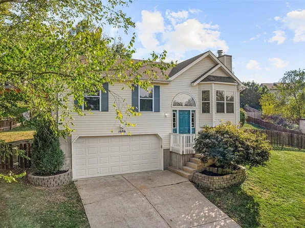 1686 Clover Ct, Barnhart, MO 63012