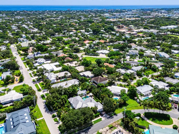 233 Lake Terrace, Delray Beach, FL 33444