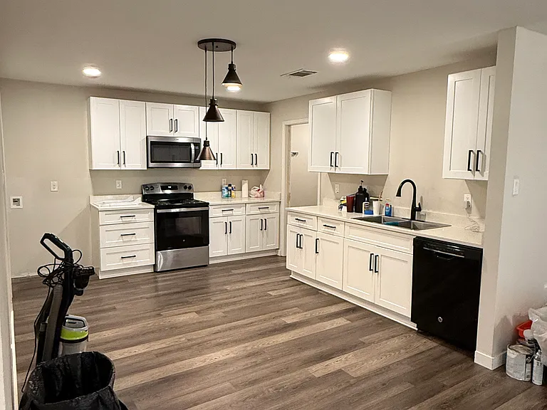 9142 Village Brown — Photo 11