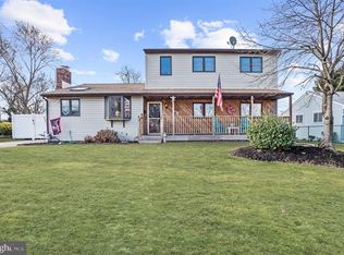 92 S Garden Blvd, Edgewater Park, NJ 08010
