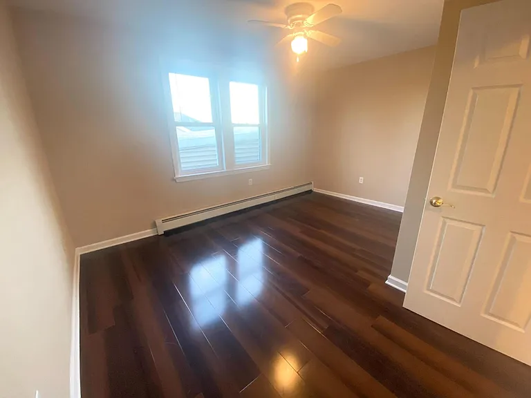21 Columbus St #2 — Photo 7
