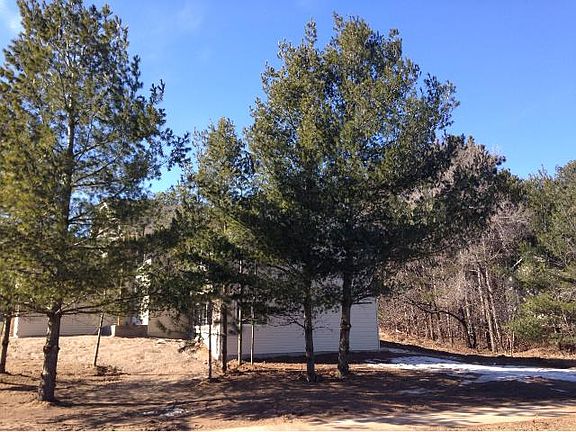 5th image of 317 Blue Spruce Ln