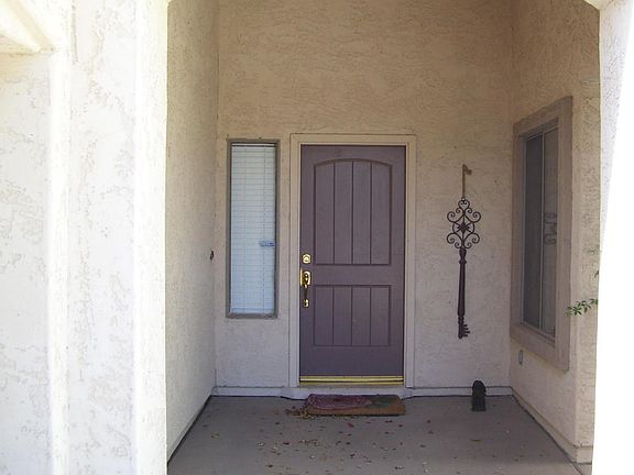 3rd image of 1296 S 174th Ln