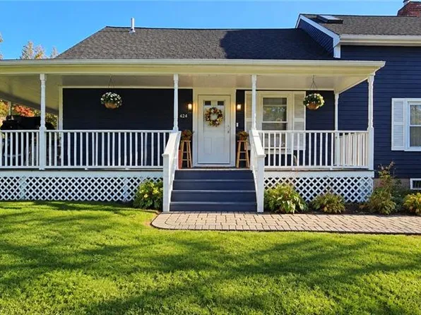 424 Buxton St, North Smithfield, RI 02896