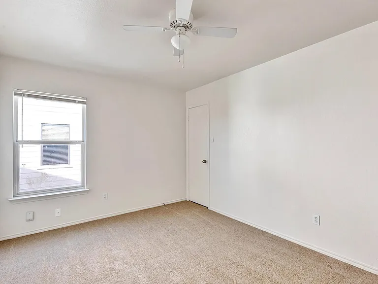 5204 Bahan Dr — Photo 49