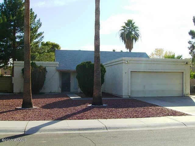 1st image of 1725 E Stephens Dr
