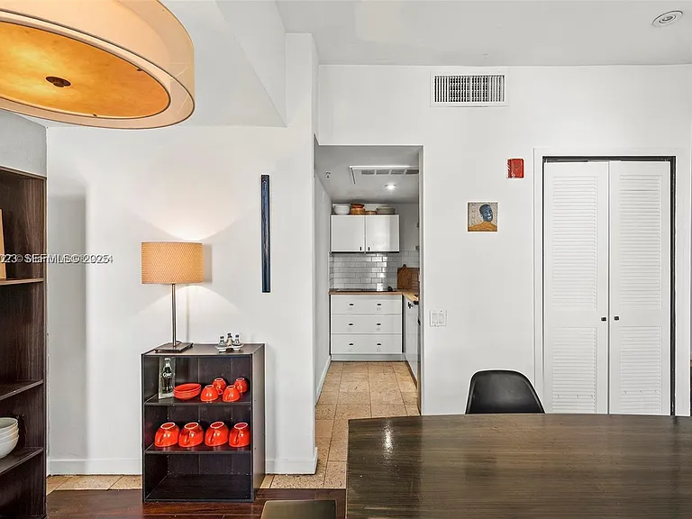 100 Collins Ave #308 — Photo 3