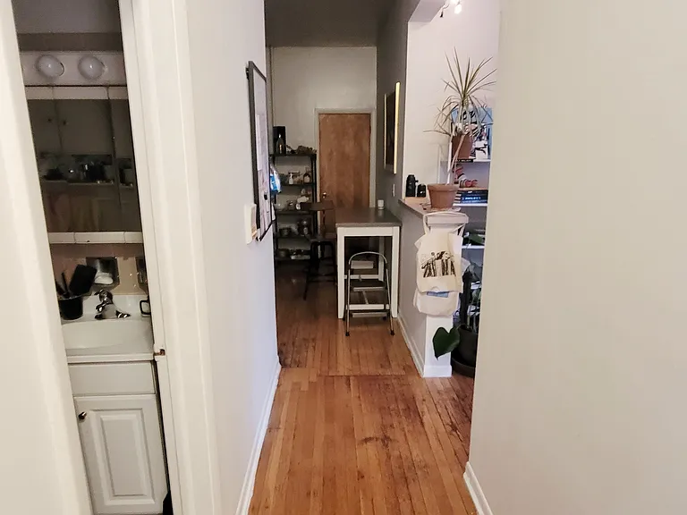 923 W Waveland #2D — Photo 5
