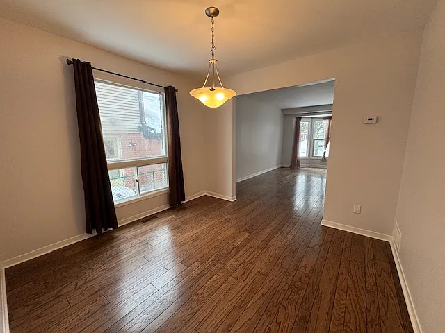 536 Thorndale Dr — Photo 3