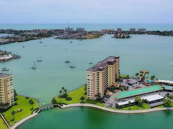 4775 Cove Cir, Saint Petersburg, FL