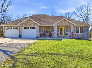 5905 Junior Ln, Henley, MO 65040