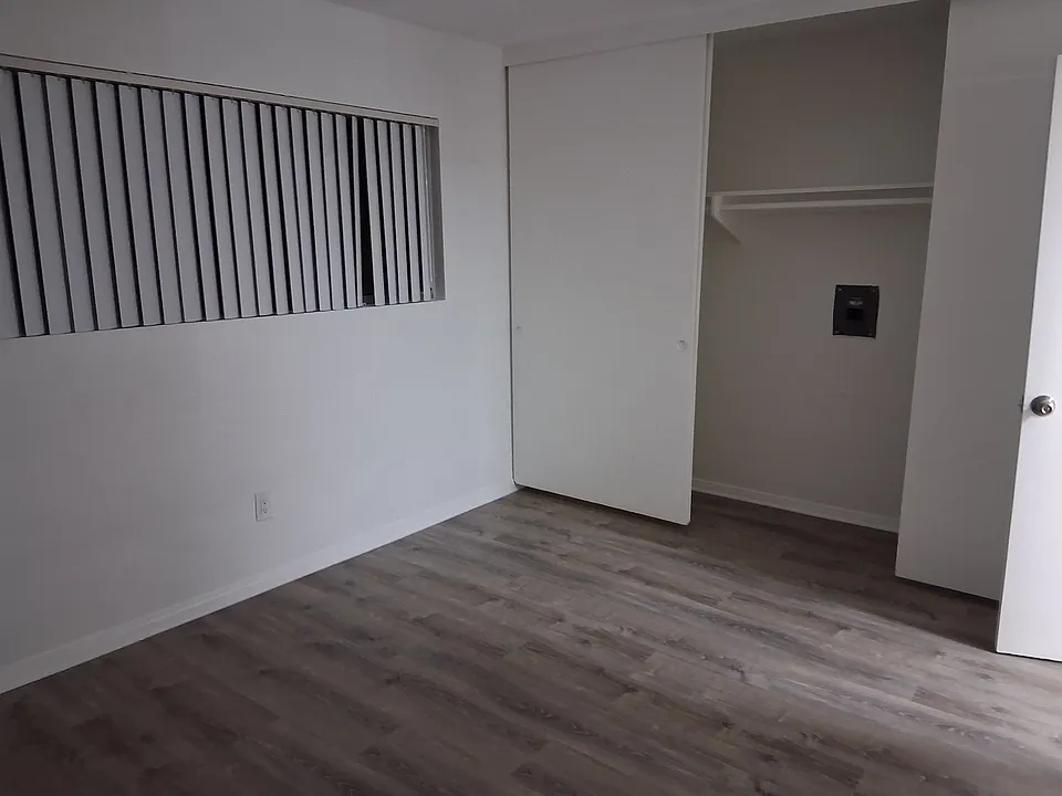 Windsong Apartments