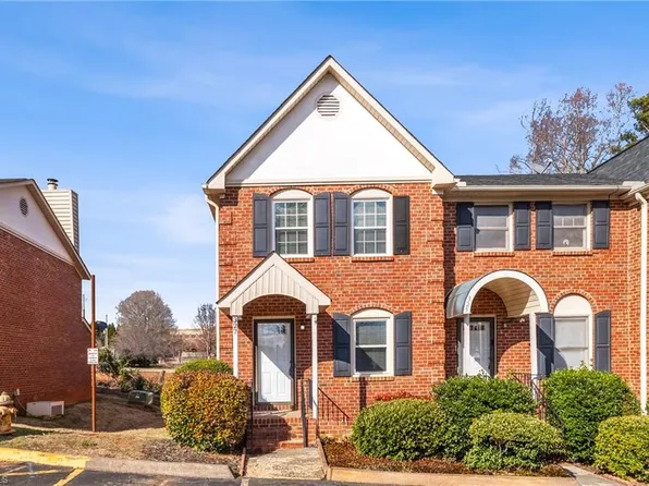 327 Mar Don Hills Ct, Winston Salem, NC 27104