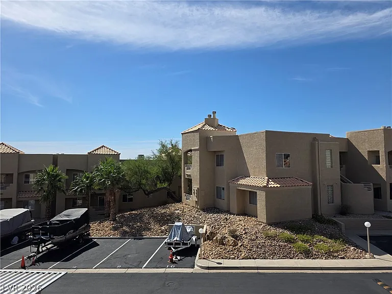 2200 Highpointe Dr #201 — Photo 9