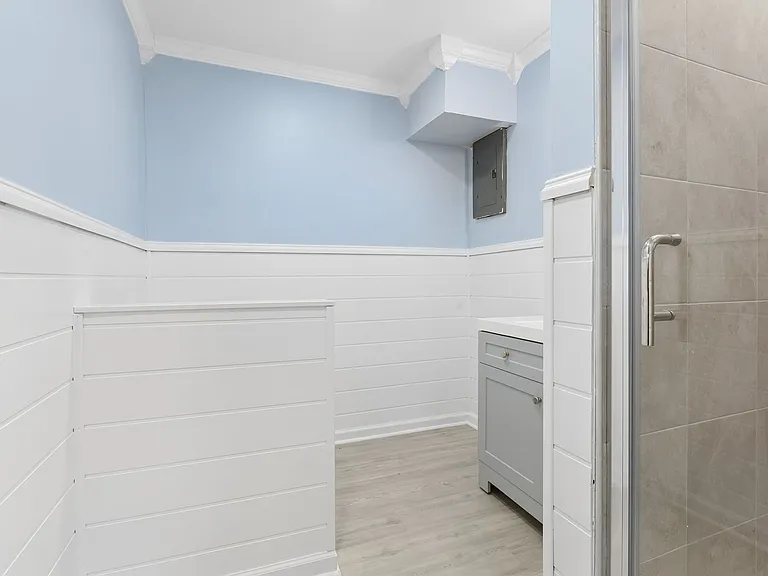 29 Adriatic Ave — Photo 18