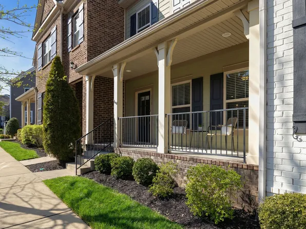 526 Vintage Green Ln, Franklin, TN 37064